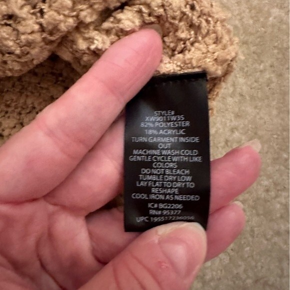 NWT Social Standard Sanctuary Tan Camel Solid Cropped Popcorn V Cardigan Large - Picture 10 of 13